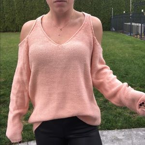 V-neck sweater with shoulder cut outs